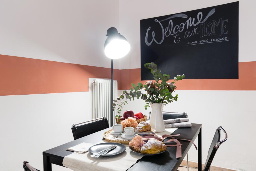 Senzanome - Old Town - Bologna Apartment Luaran gambar